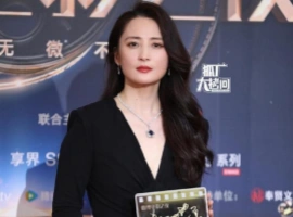 微博电影之夜：章子怡压轴全身亮点，金晨又变样，朱一龙帅气满分-瑞泰资源分享网